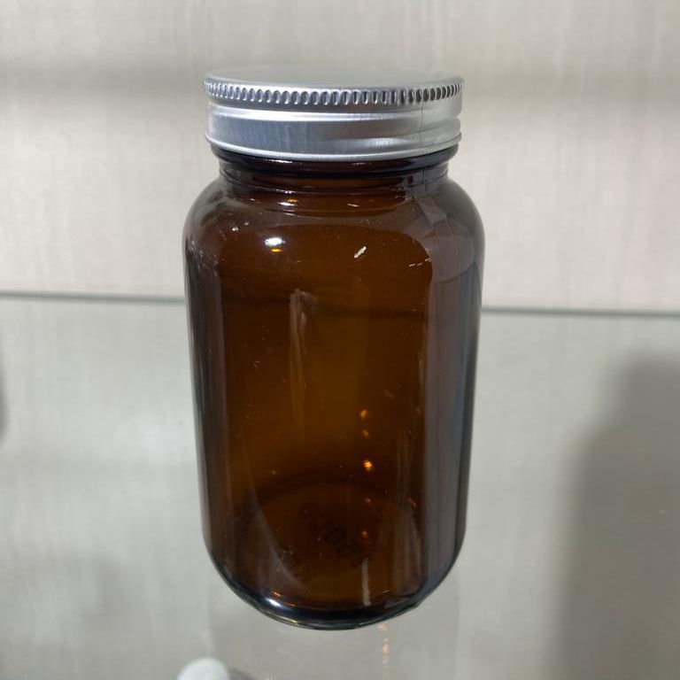 Алюминиевый колпак-крышка на флаконе